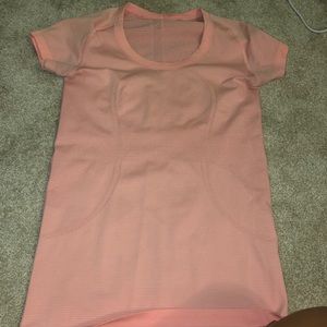 Lululemon swiftly tech short sleeve size 6